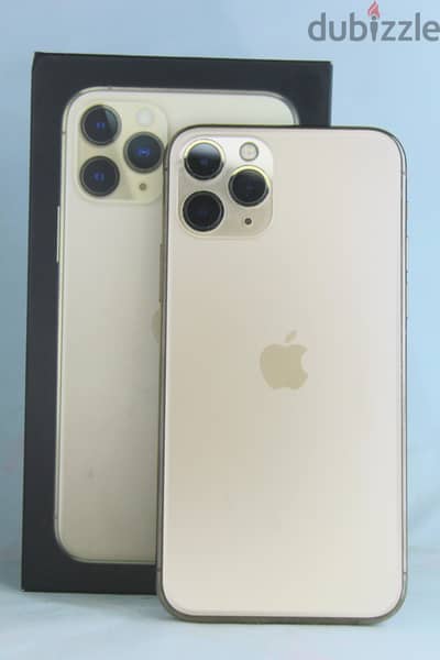 iPhone 11 pro بالكرتونه حالته زيرو