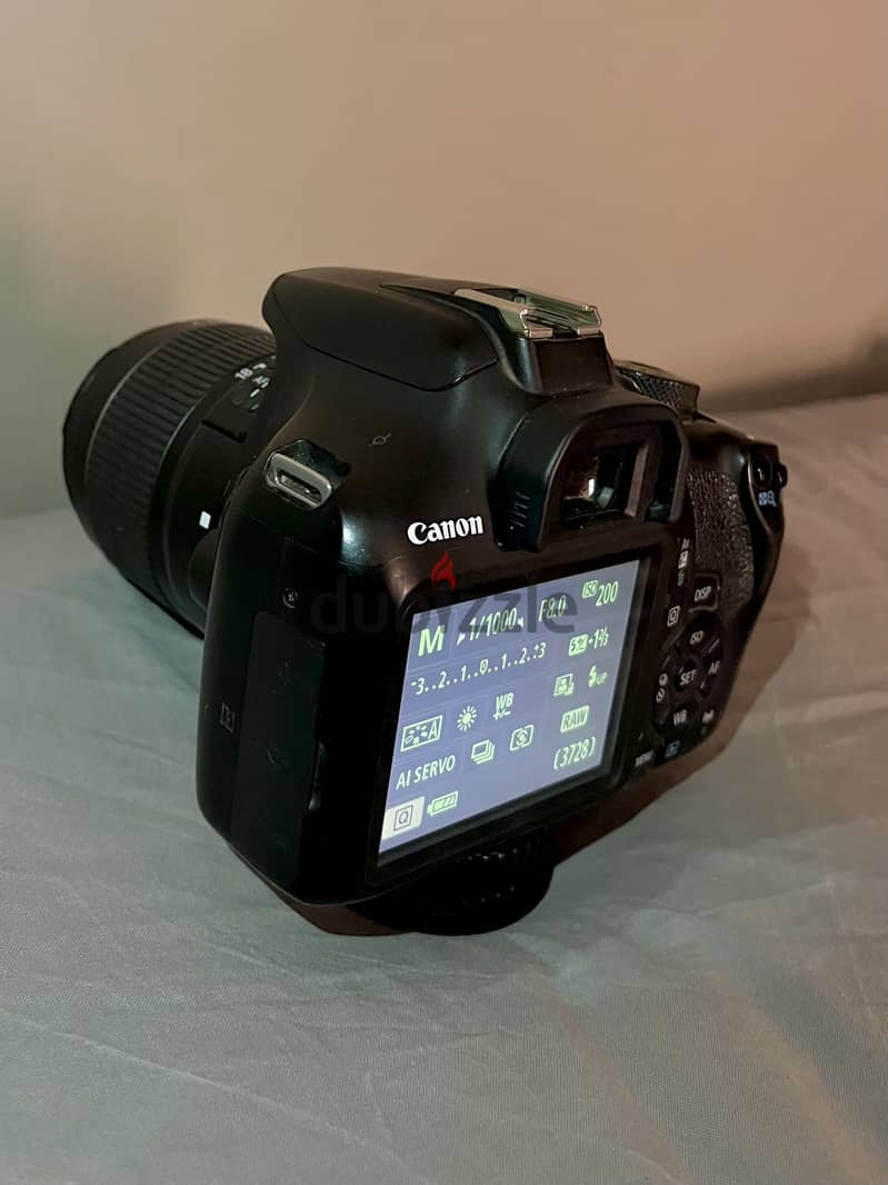 Canon 2000d digital camera 2