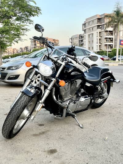 هوندا VTX 1300 ( 3800 ميل فقط)