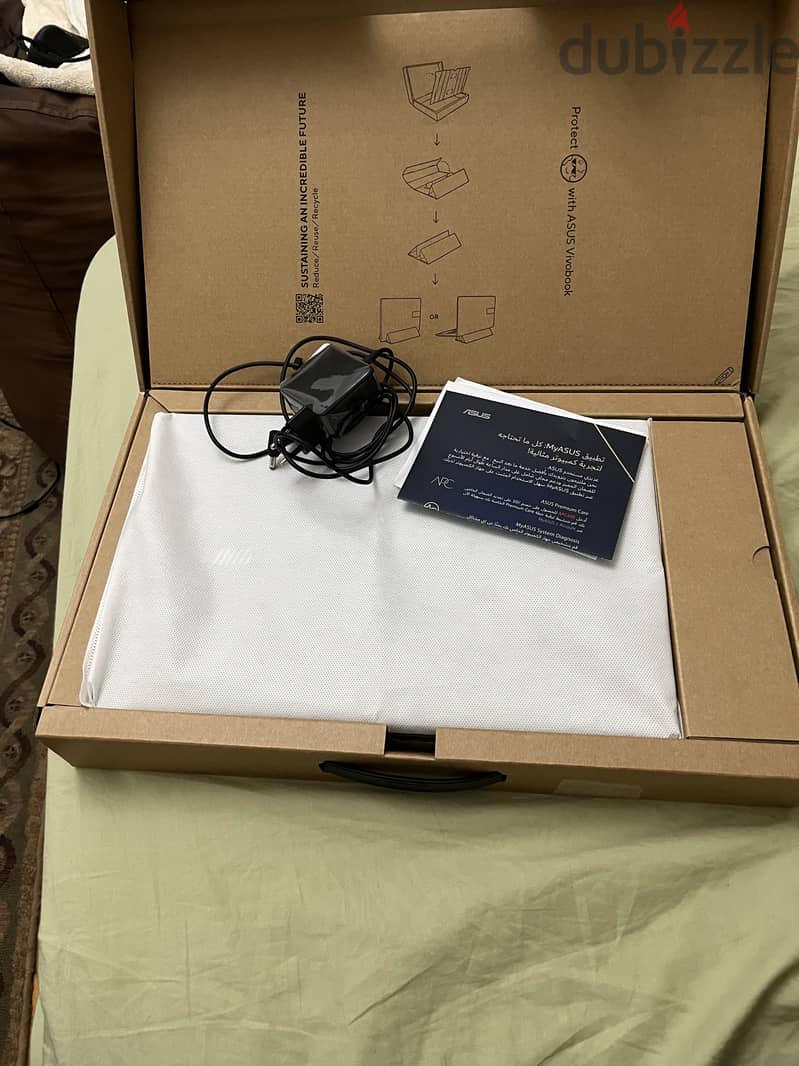 ASUs vivobock 1