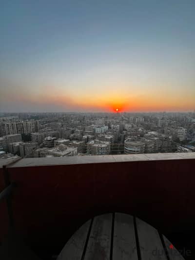 شقه للبيع مصر الجديده متفرعات الحجاز والمريلاند 110 م 2 غرفه 2 حمام رسبشن مطبخ مباني سبعينات