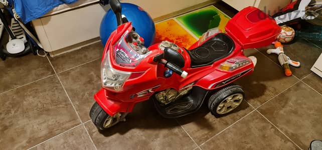 Electric motorcycle used like new
