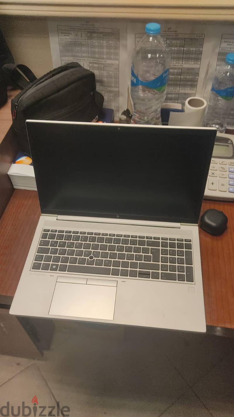 HP elitebook 855 G7 1