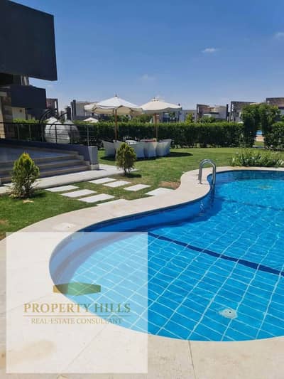 The lowest price for a corner view villa is (1,195,000) from the most luxurious and distinguished villages of the coast, Marsilia, minutes from the Fouka road, Alamein airport, and Haseen village.