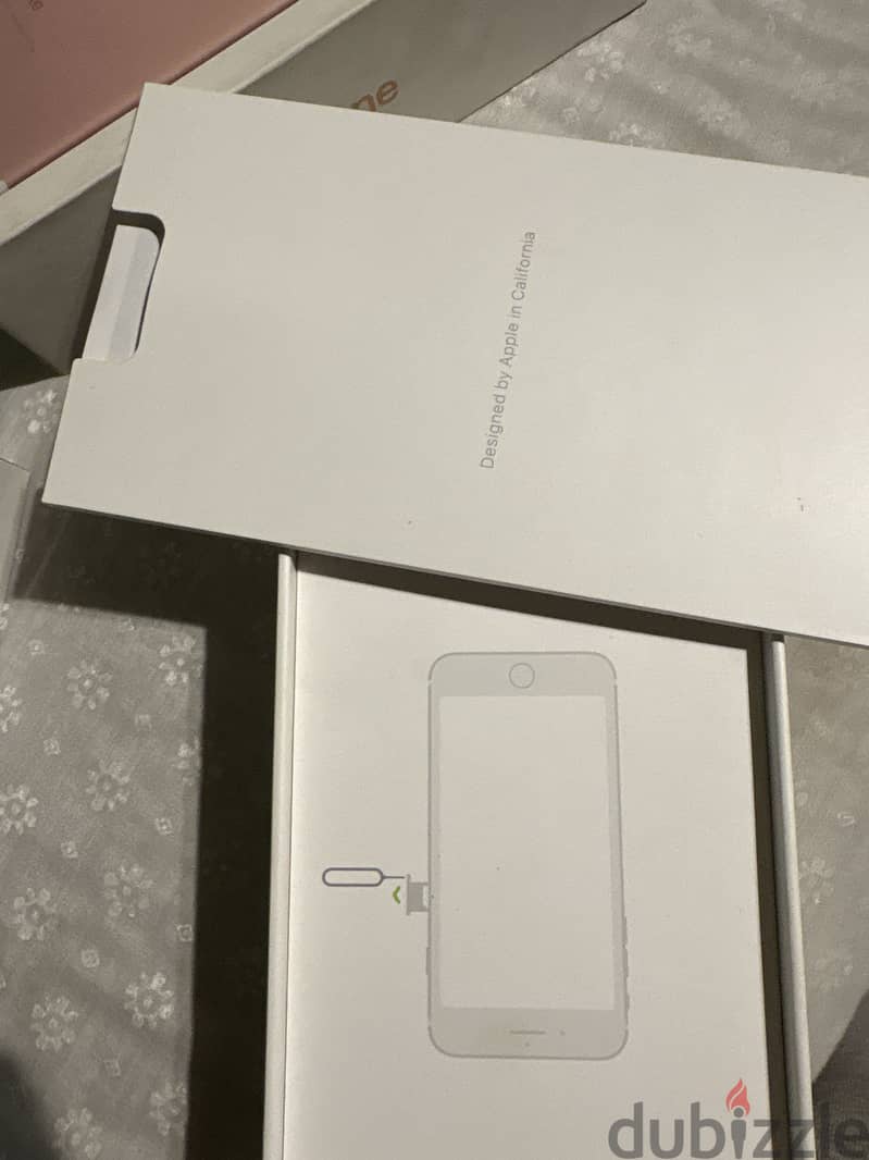 Apple - iPhone 7 Plus 1