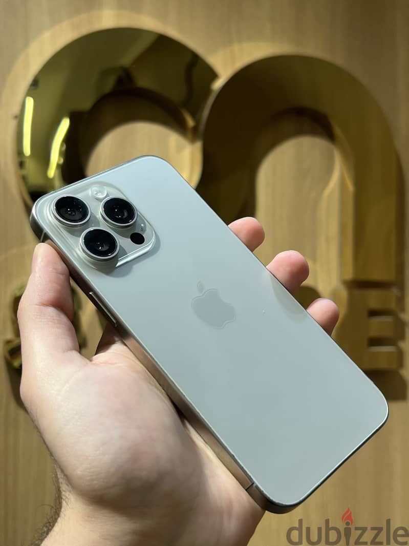 Apple - iPhone 15 Pro Max 4