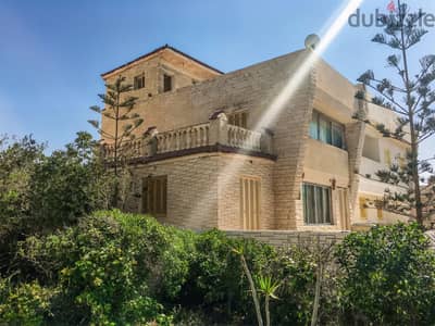 للايجار:  فيلا جميلة  “إيجار مفروش” على أجمل شواطئ الساحل الشمالي