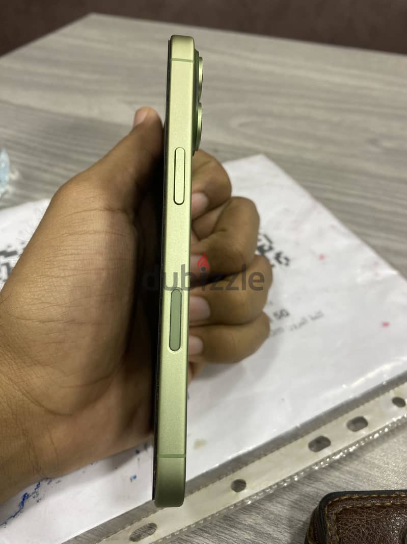 Apple - iPhone 17 5