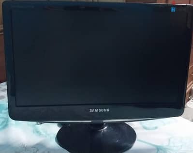 شاشة سامسونج 19 بوصة ( B1930N) LCD
