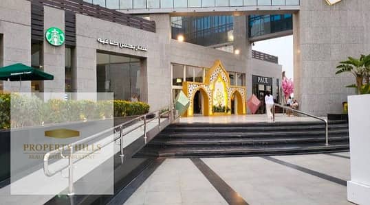 Office space for sale in Fifth Settlement, opposite the American University gate, with a low down payment and installments over 7 years.