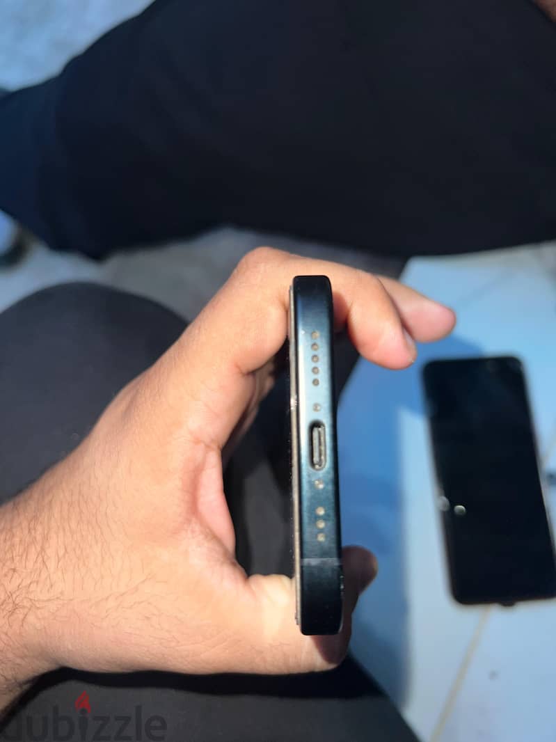 آبل - آيفون 16 5