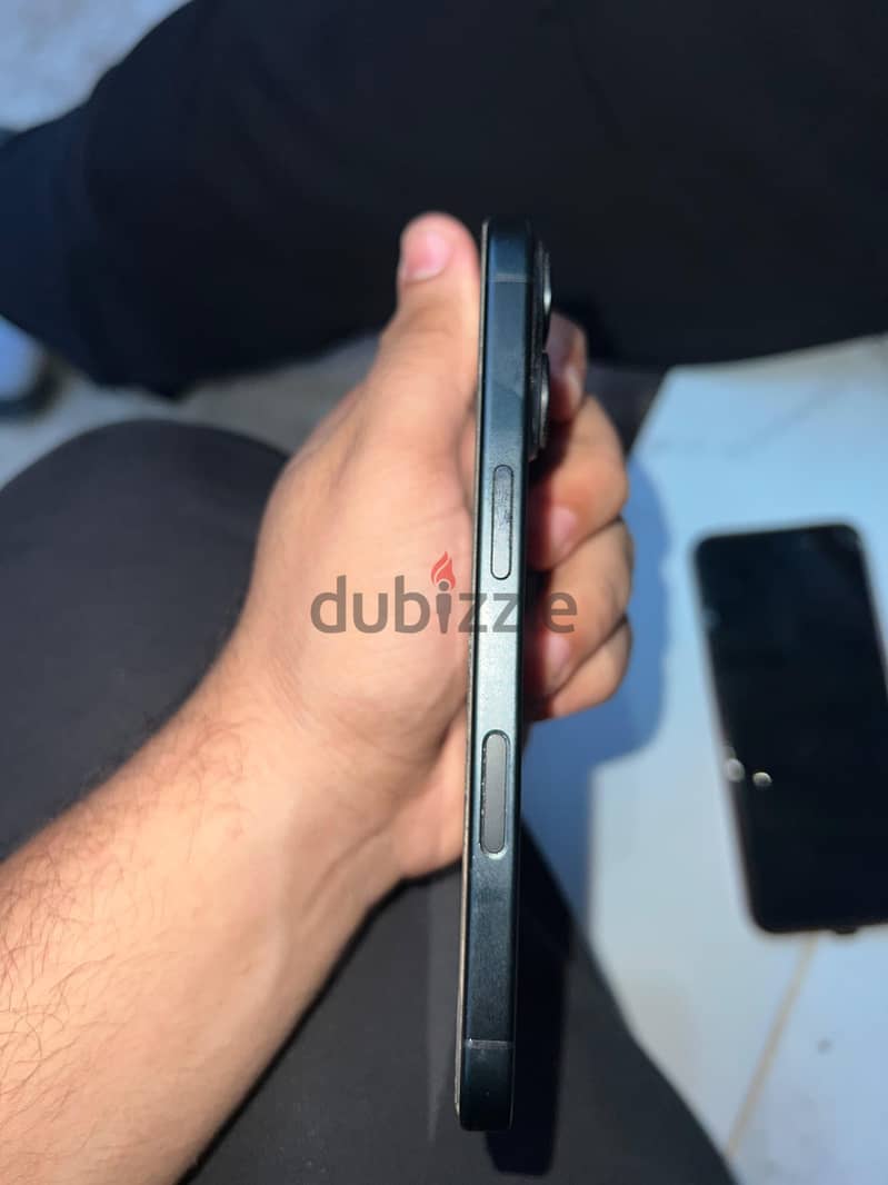 آبل - آيفون 16 6