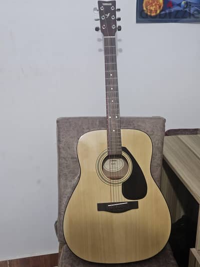 yamaha f310 acoustic guitar جيتار ياماها اكوستك