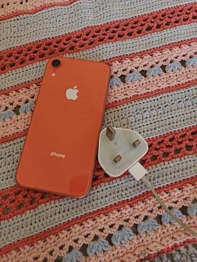Apple - iPhone XR