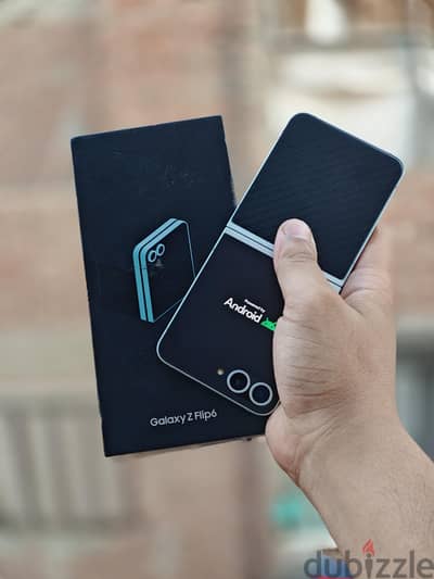 Samsung Z Flip 6 256/12 حاله ممتازه بدون خربوش مدفوع ضريبه