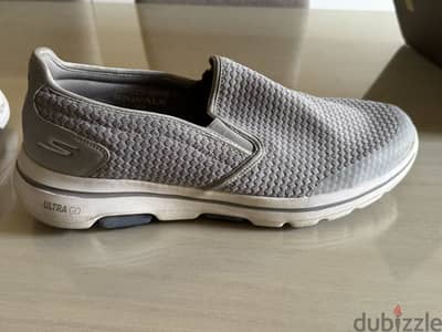 Skecher مقاس ٤٦