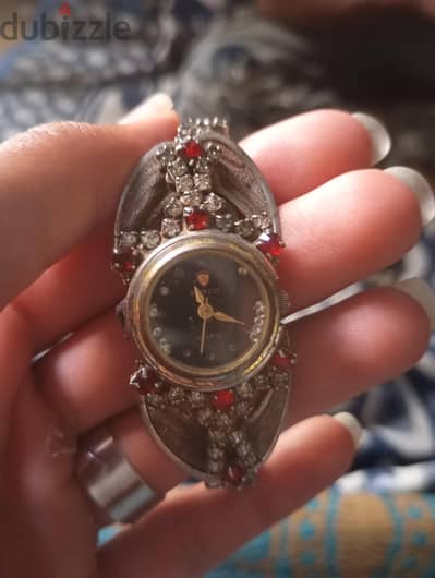ساعه قديمه انتيكه