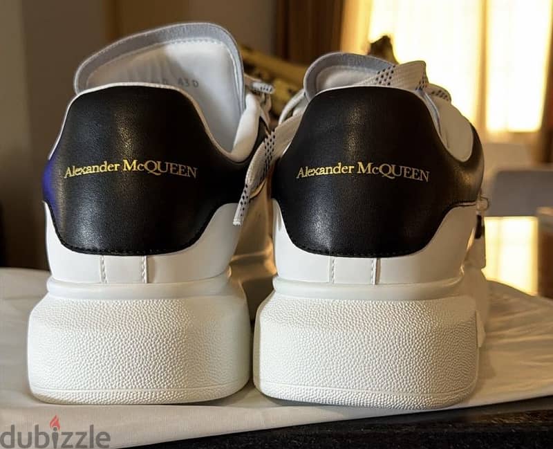 Alexander McQueen 5