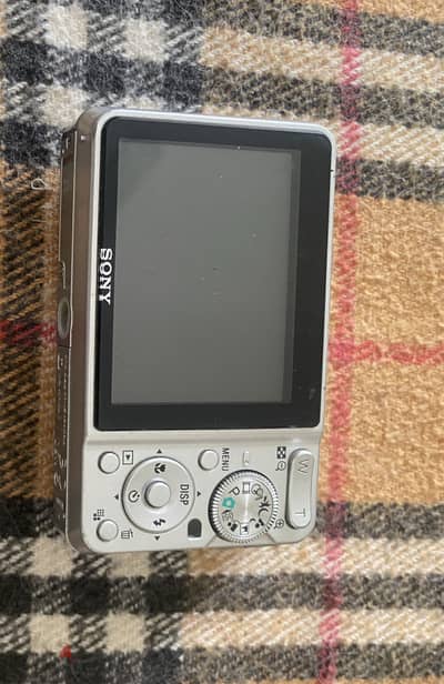  للبيع | كاميرا Sony Cyber-shot 7.2 MP 
