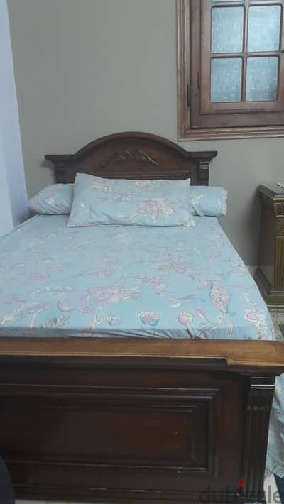 ٢ سرير اطفال بمراتب ماركة يانسن
