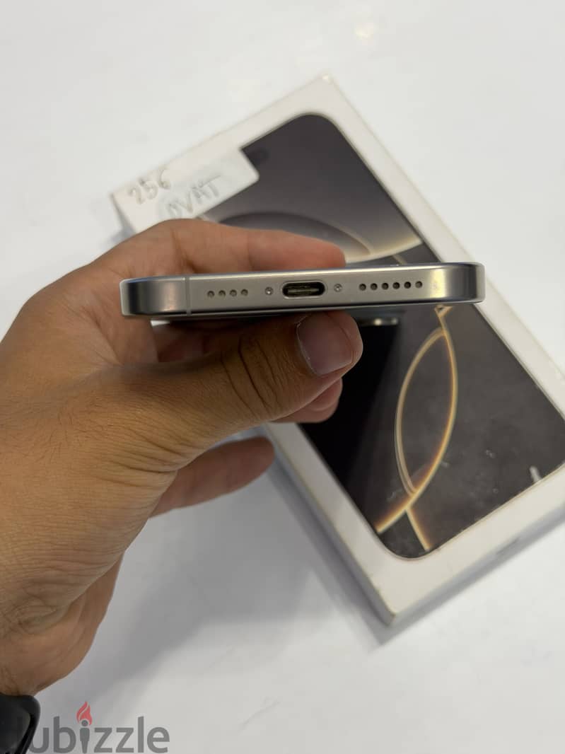 Apple - iPhone 16 Pro Max 3