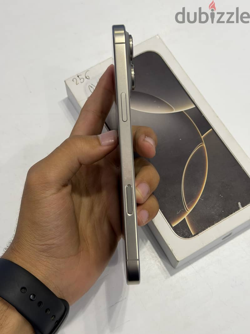 Apple - iPhone 16 Pro Max 4