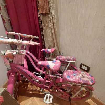 للبيع عجلة بحامل العربية