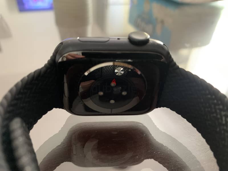 Apple smartwatch series 7 4