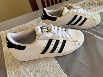 Adidas super star  Size 44  Unisex
