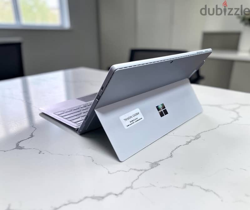 Microsoft surface pro 7 plus Core i5 with original pen 2