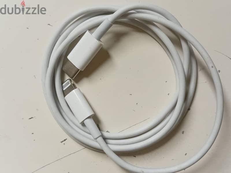 usb c to lightning cable 1