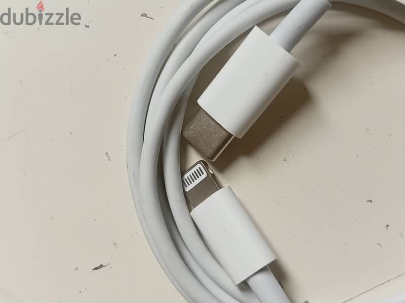 usb c to lightning cable 2