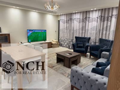 **للإيجار | شقة مفروشة بالكامل في Lake View Residence**  استمتع بأسلوب حياة راقٍ داخل **Lake View Residence**، أحد أرقى المجتمعات السكنية في القاهرة ا