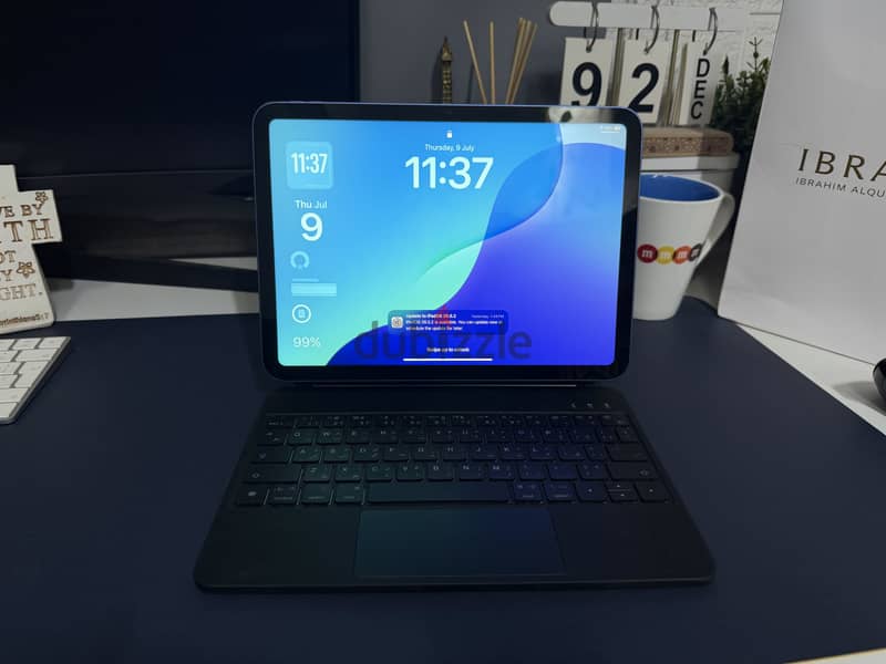 iPad + Magic Keyboard 1