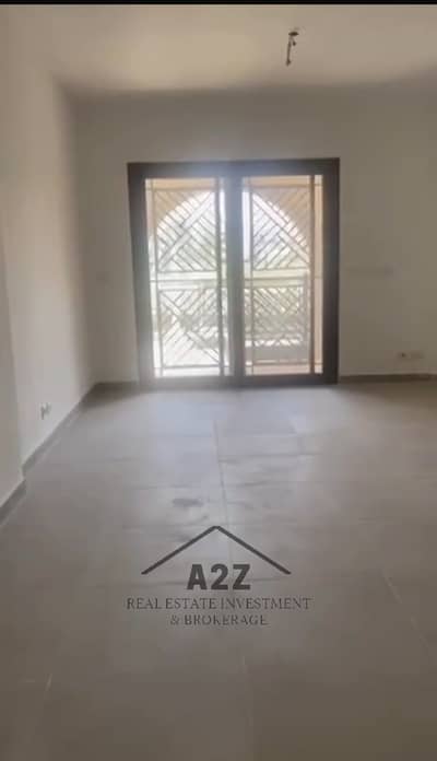 Apartment for rent in Celia 124 meters with a garden in front of the club and services