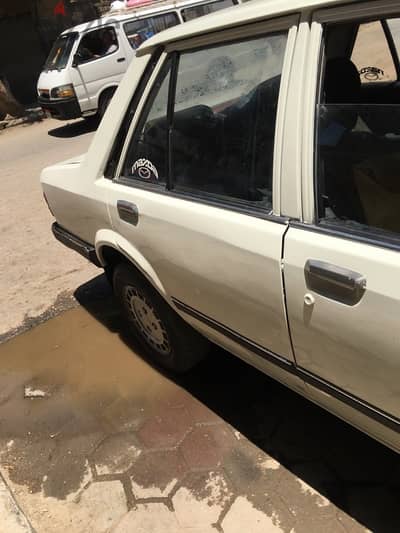 مازدا 323 1982