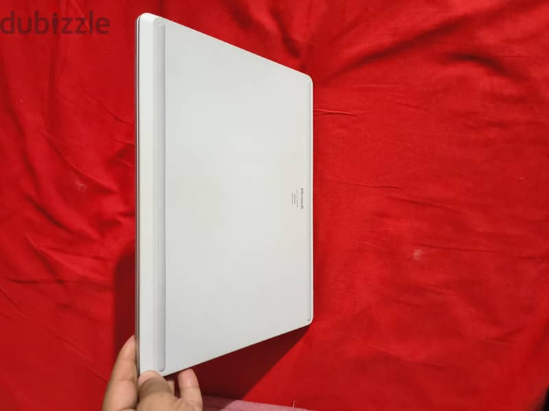 Microsoft surface laptop Go 2