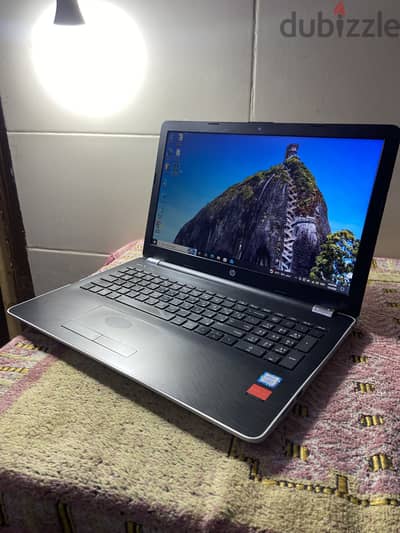 لاب توب مستعمل للبيع بسعر لقطه