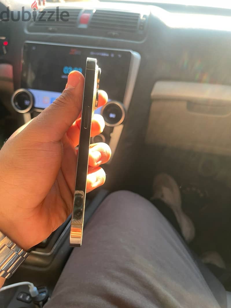 Apple - iPhone 14 Pro 1