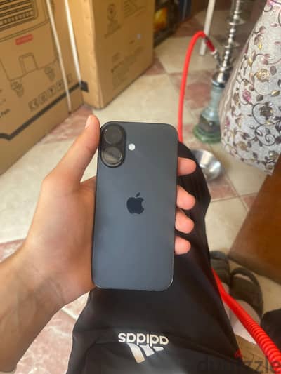 آبل - آيفون 16