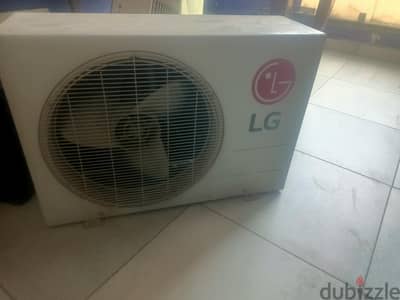 تكييف للبيع LG واحد ونص حصان