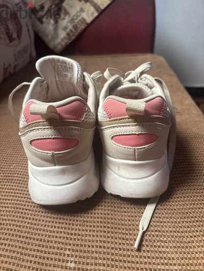 Skechers women sneakers
