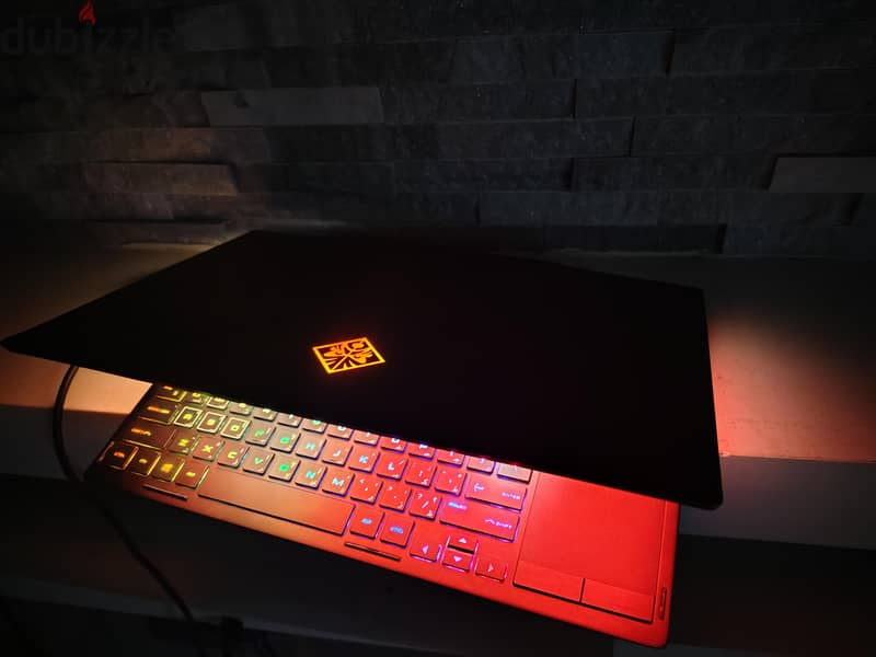 hp omen x 5
