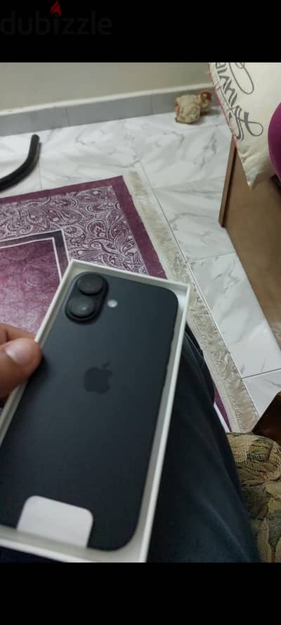 آبل - آيفون 16