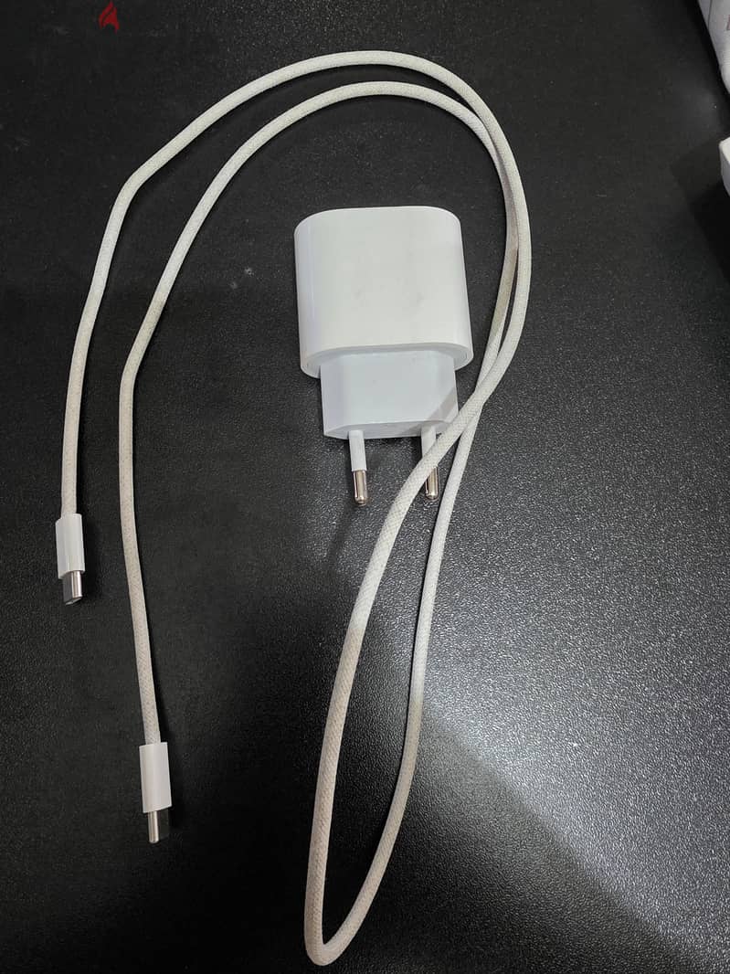 Apple - iPhone 16 Pro Max 4