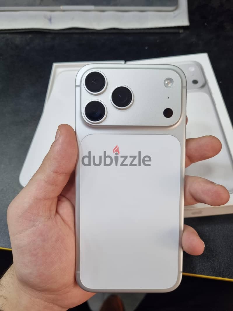 Apple - iPhone 17 Pro Max 5