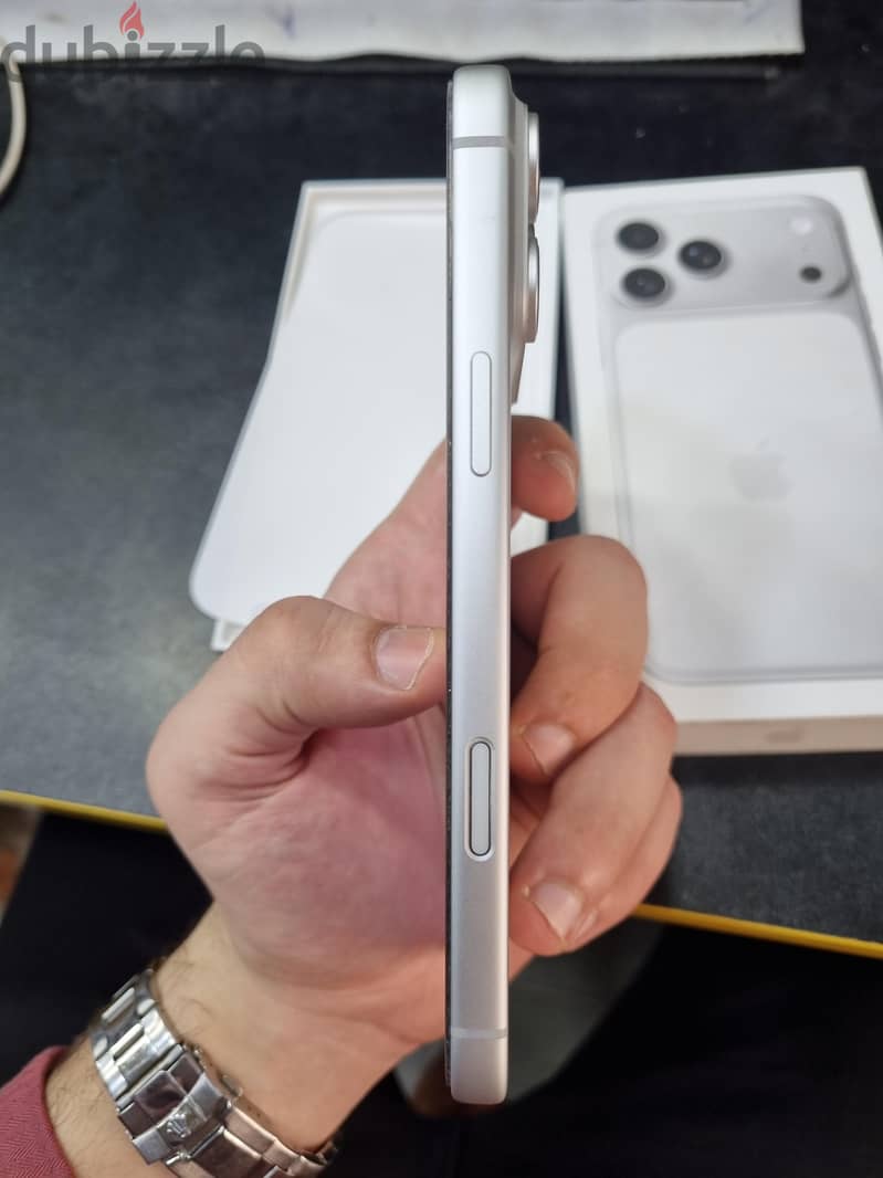 Apple - iPhone 17 Pro Max 6