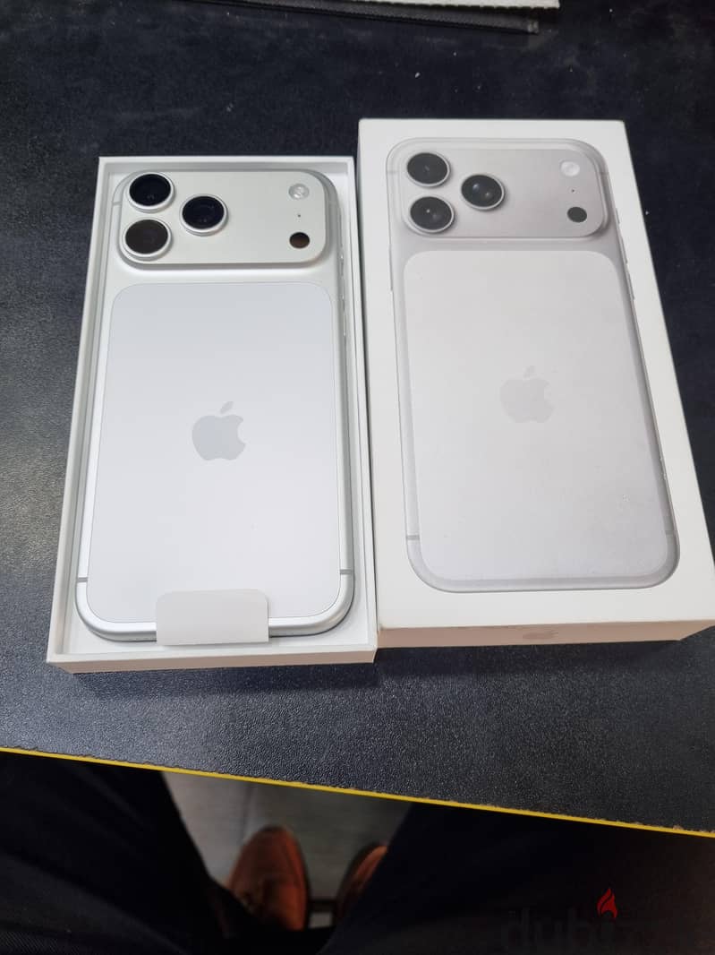 Apple - iPhone 17 Pro Max 7
