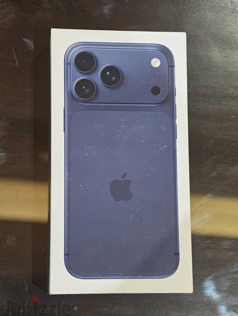 Apple - iPhone 17 Pro Max 1