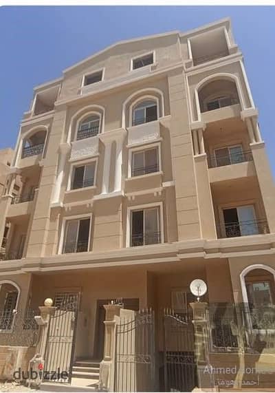 Apartment for sale at a bargain price in Al-Andalus 1, front-facing, north view, 200 sqm, first floor, half-finished, immediate delivery with electric meter.